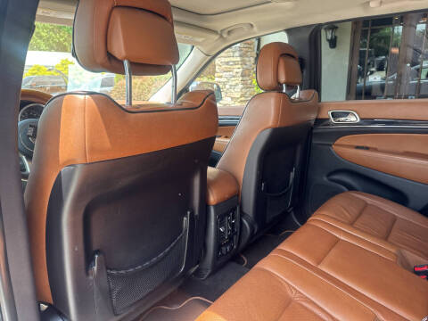 2012 Jeep Grand Cherokee Overland Summit