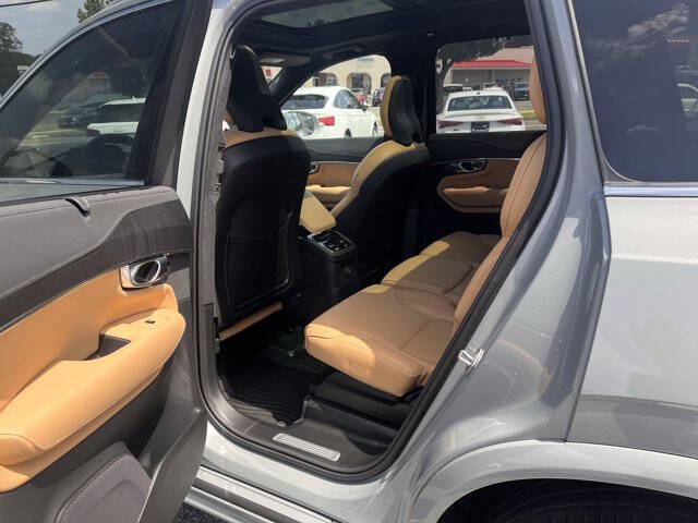 2024 Volvo XC90 Recharge T8 Ultimate Bright Theme 7P