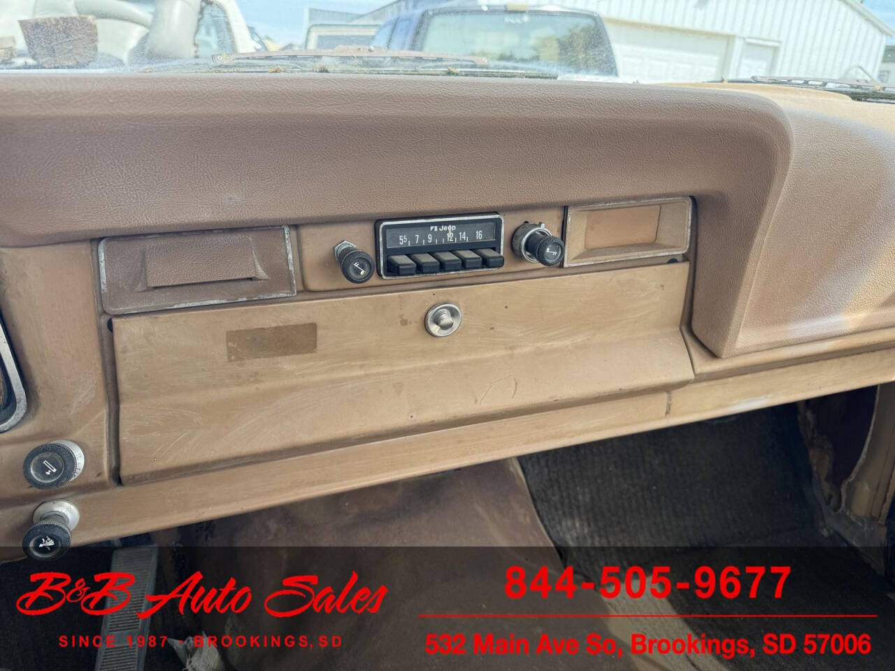 1977 Jeep J-10 17