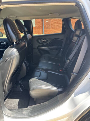 2019 Jeep Cherokee Latitude Plus