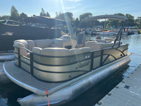 2016 Godfrey Sweetwater Premium Edition 220