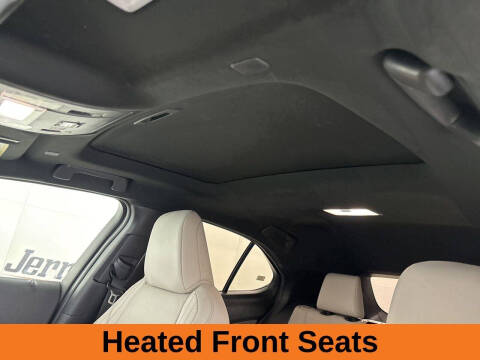 2023 Lexus UX 250h Premium