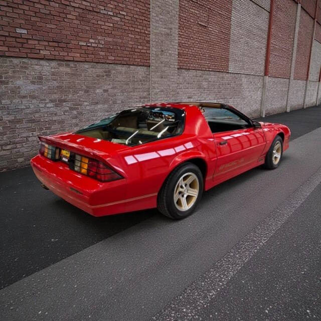 1989 Chevrolet Camaro 2