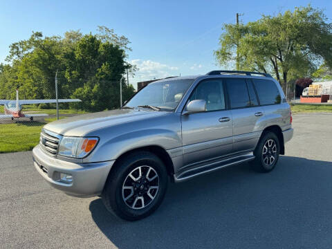 2004 Toyota Land Cruiser for sale at AVAZI AUTO GROUP LLC in Gaithersburg MD