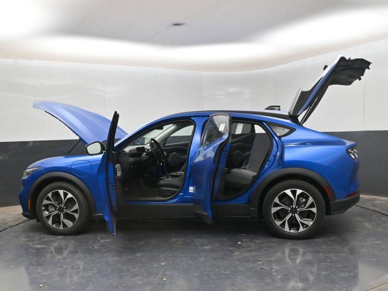 2025 Ford Mustang Mach-E Select