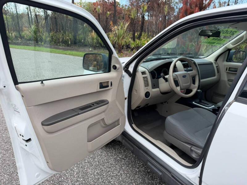2009 Ford Escape XLS