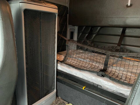 2010 Freightliner Columbia 120