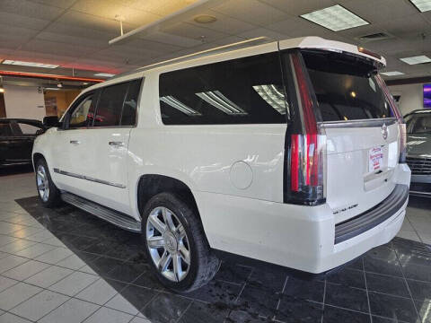 2015 Cadillac Escalade ESV Luxury