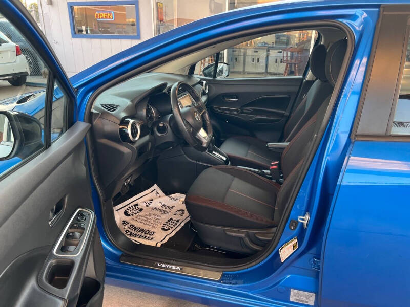 2020 Nissan Versa SR