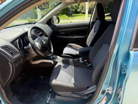 2011 Mitsubishi Outlander Sport SE