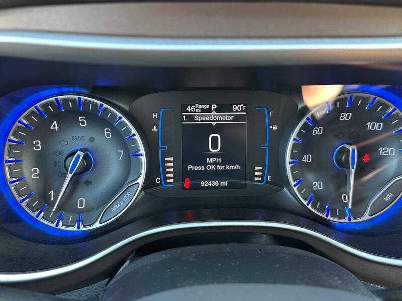 2017 Chrysler Pacifica LX