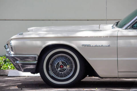 1964 Ford Thunderbird