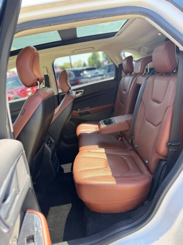 2017 Ford Edge Titanium