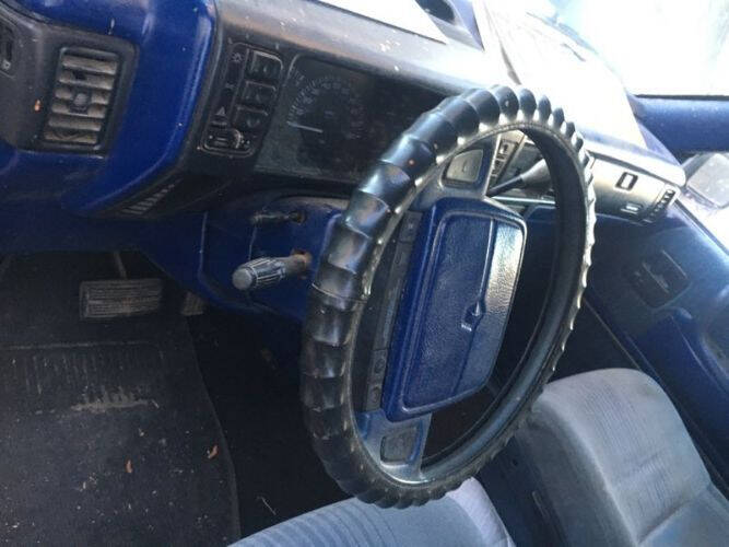 1993 Plymouth Voyager