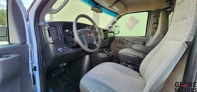 2017 GMC Savana 2500