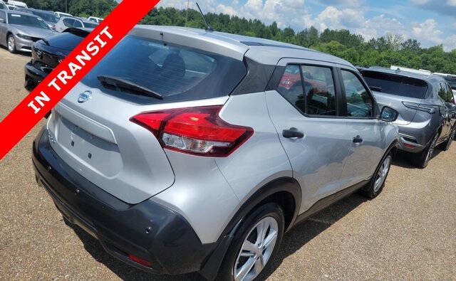 2020 Nissan Kicks S