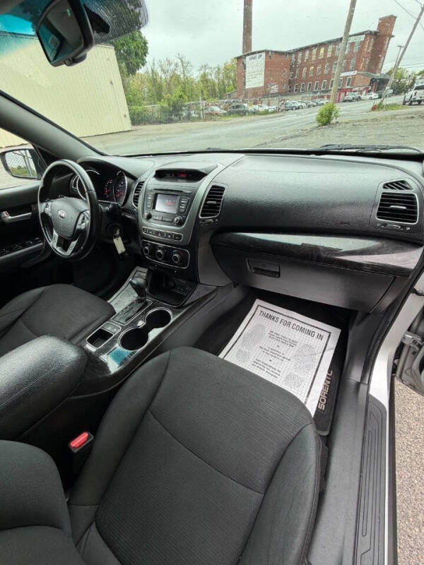 2014 Kia Sorento LX