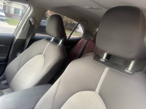 2022 Toyota Camry LE