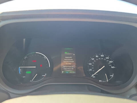 2023 Toyota Sienna LE 8-Passenger