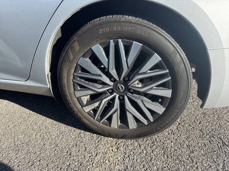 2024 Nissan Altima 2.5 SV