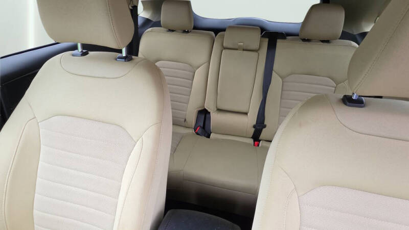 2023 Ford Edge SE