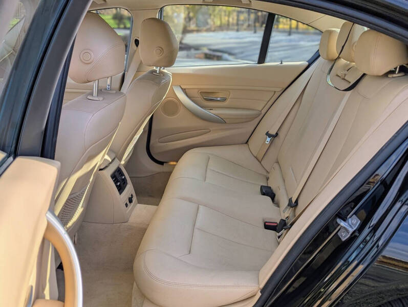 2013 BMW 3 Series 328i xDrive