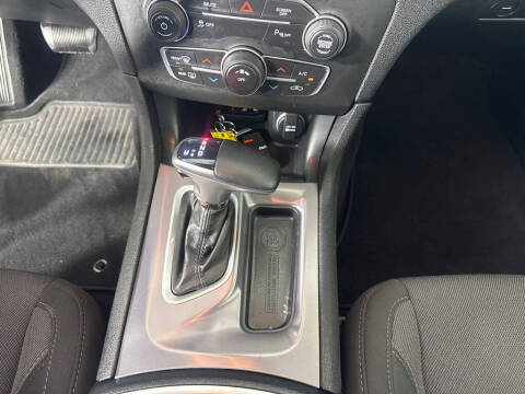 2019 Dodge Charger SXT