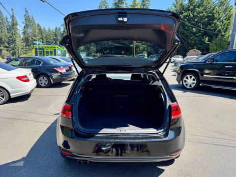 2017 Volkswagen Golf TSI S