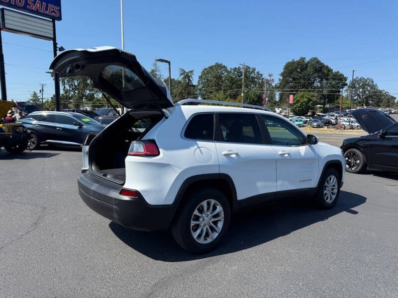 2019 Jeep Cherokee Latitude