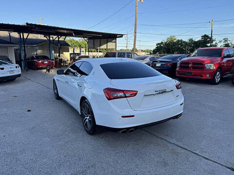 2016 Maserati Ghibli