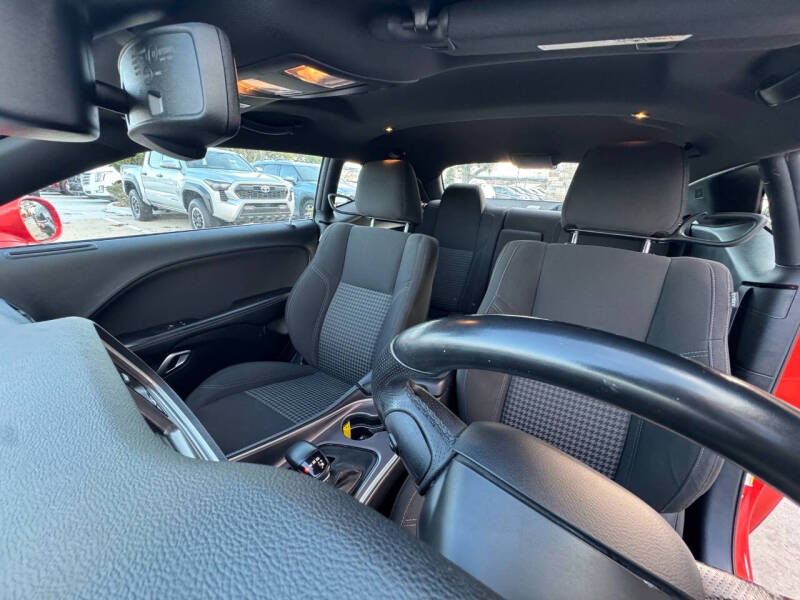 2020 Dodge Challenger SXT