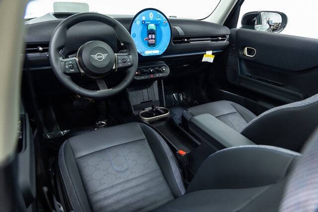 2025 MINI Hardtop 4 Door Cooper S Signature Trim