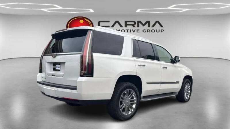 2016 Cadillac Escalade Standard