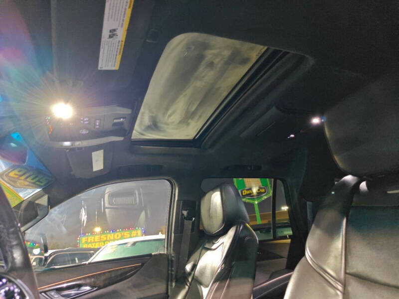 2019 Cadillac Escalade Platinum