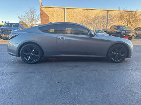 2010 Hyundai Genesis Coupe 2.0T Premium