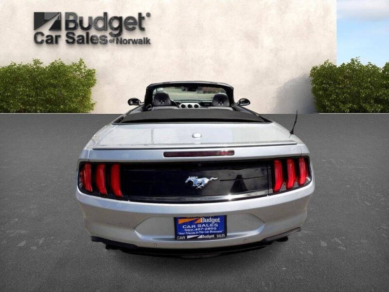 2023 Ford Mustang EcoBoost Premium