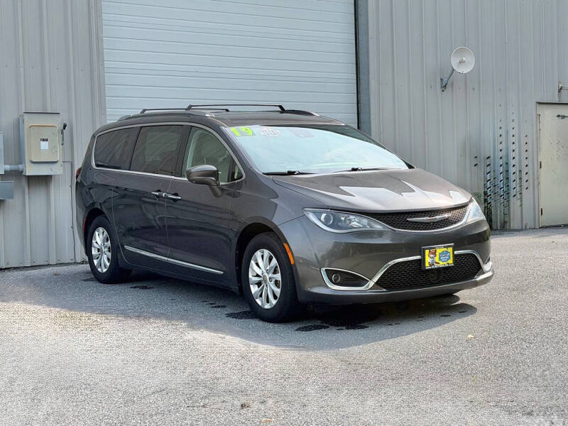 2019 Chrysler Pacifica Touring L