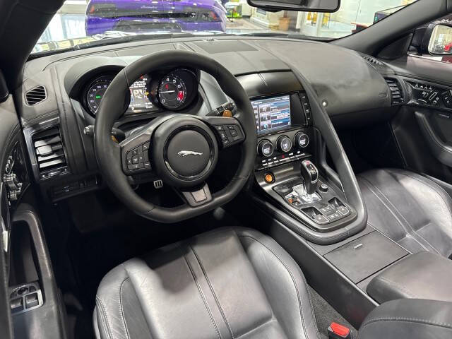 2014 Jaguar F-TYPE V8 S