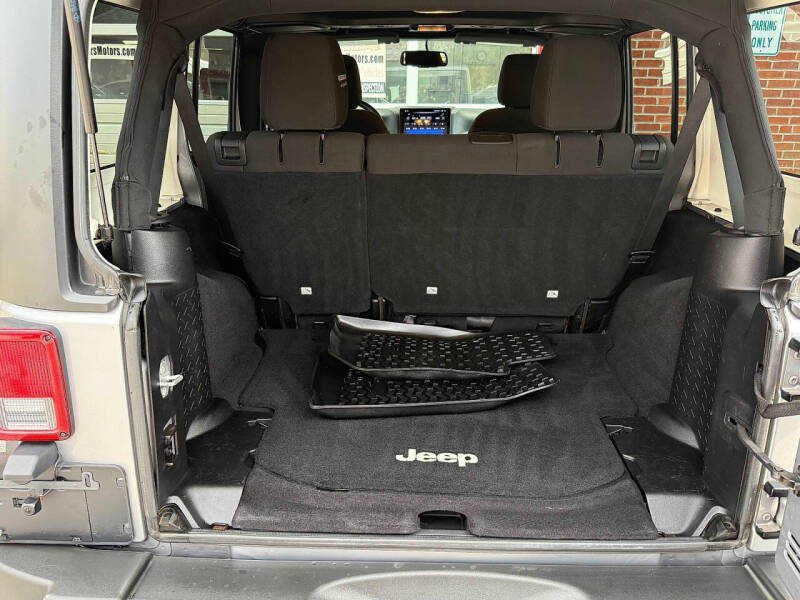 2016 Jeep Wrangler Unlimited Sport