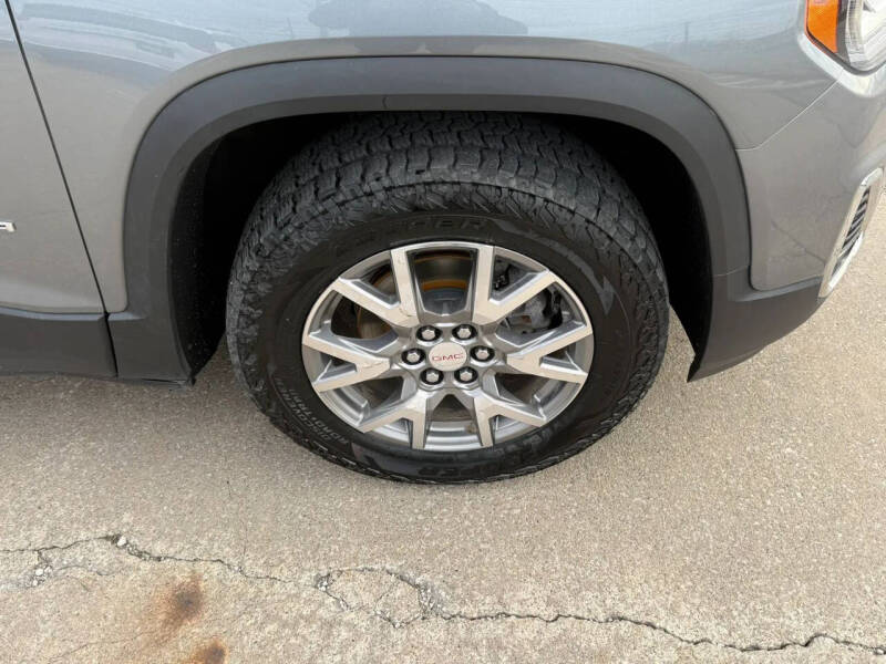 2022 GMC Acadia SLT