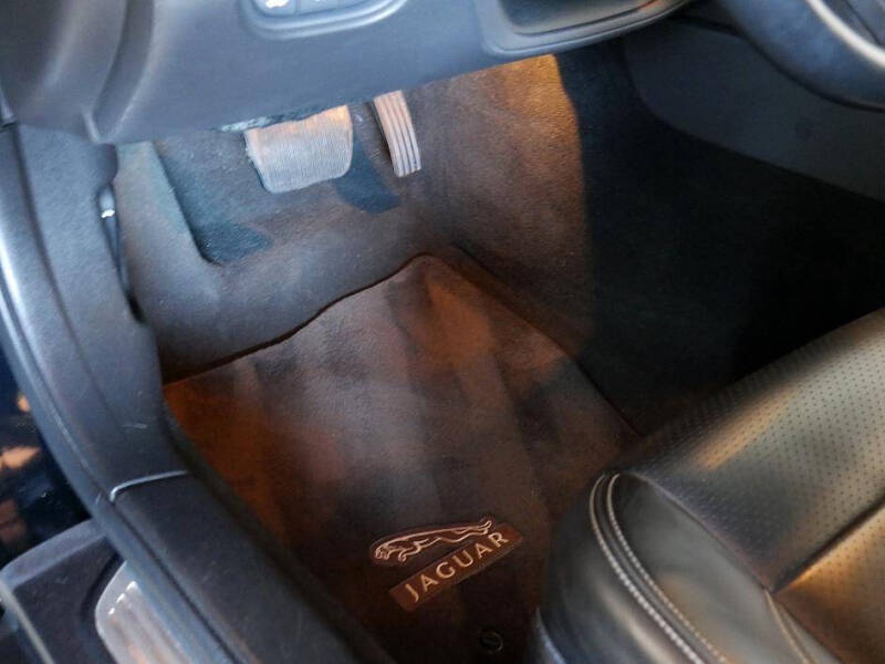 2010 Jaguar XK XKR