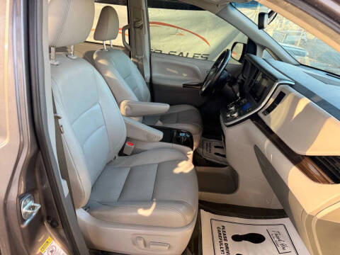 2015 Toyota Sienna