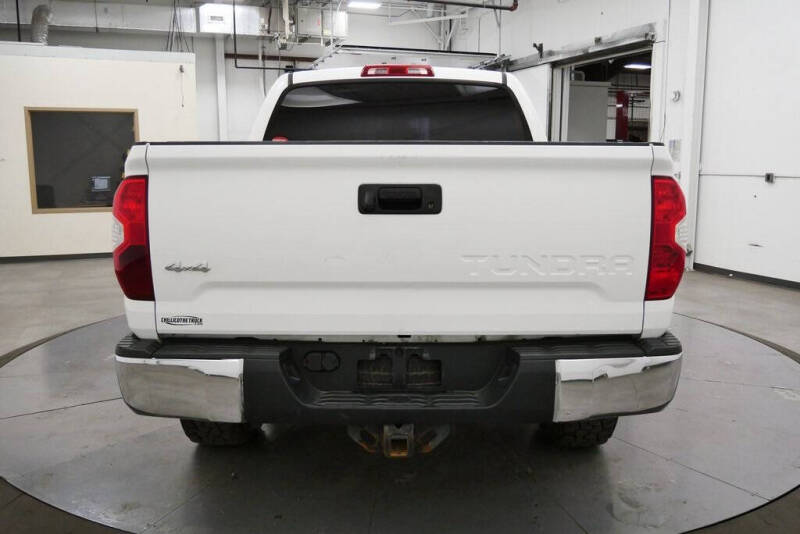 2017 Toyota Tundra SR5