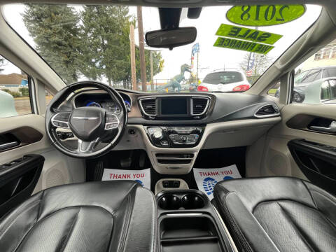 2018 Chrysler Pacifica Touring L