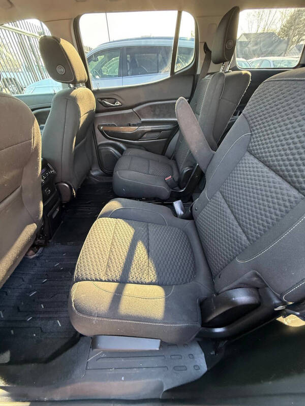 2019 GMC Acadia SLE-2