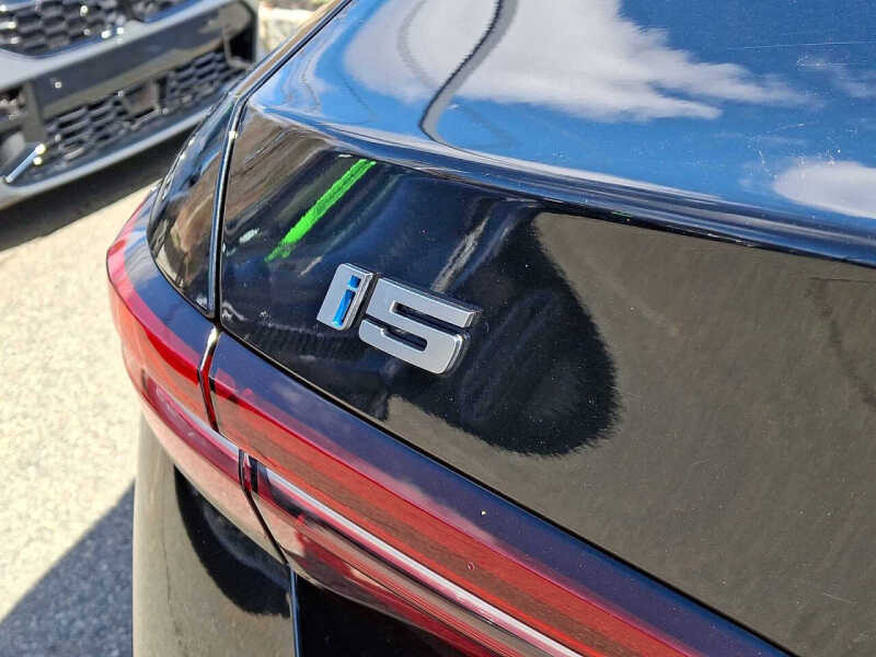 2024 BMW i5 eDrive40