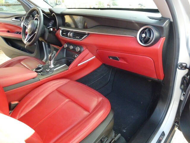 2018 Alfa Romeo Stelvio Ti