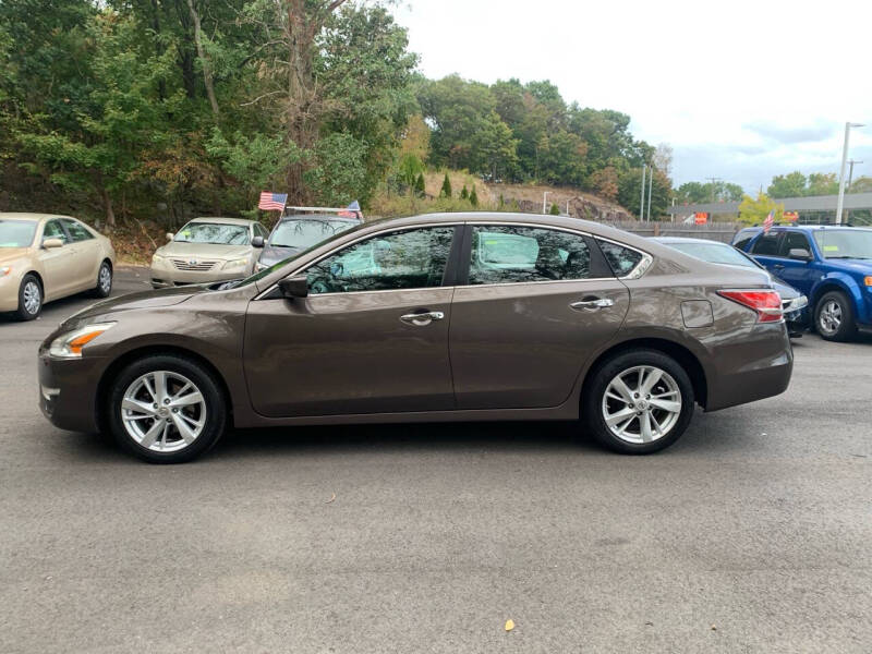 2014 Nissan Altima SV photo 9