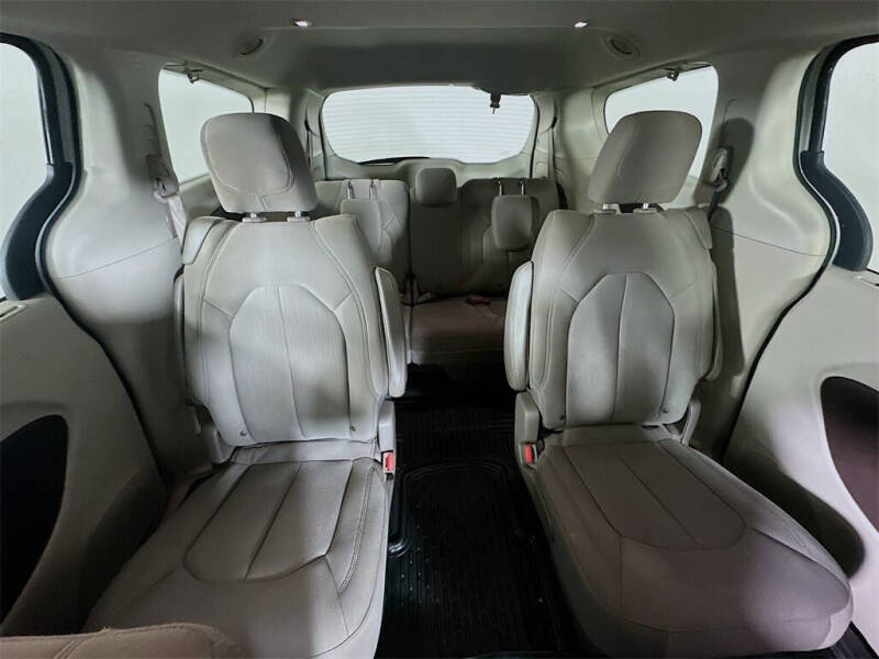 2020 Chrysler Pacifica Touring