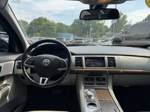 2012 Jaguar XF